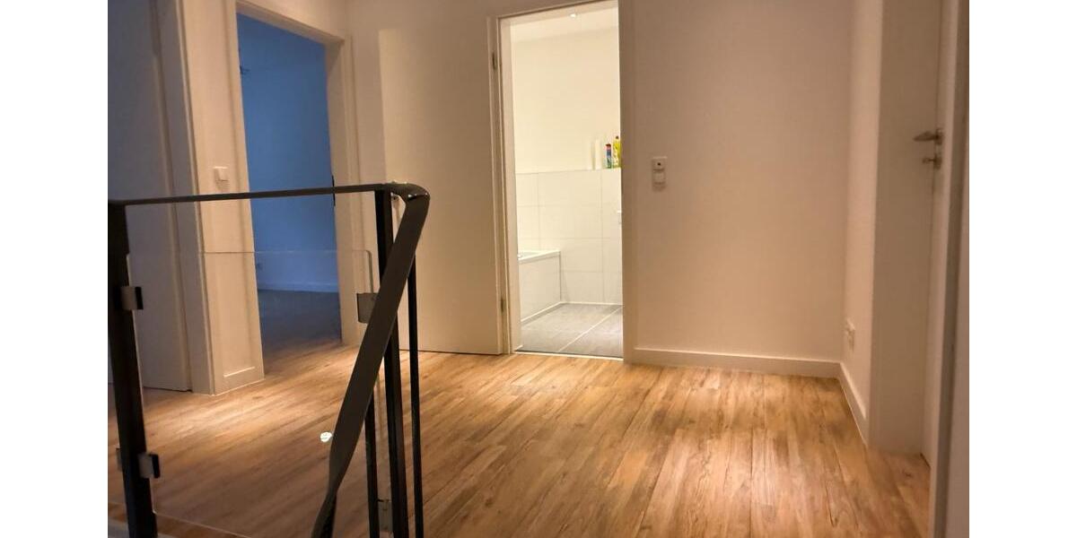 Reihenhaus Bensheim - 4 Zimmer, 120 m&sup2;, 1.800&euro; | Angebot:24710009