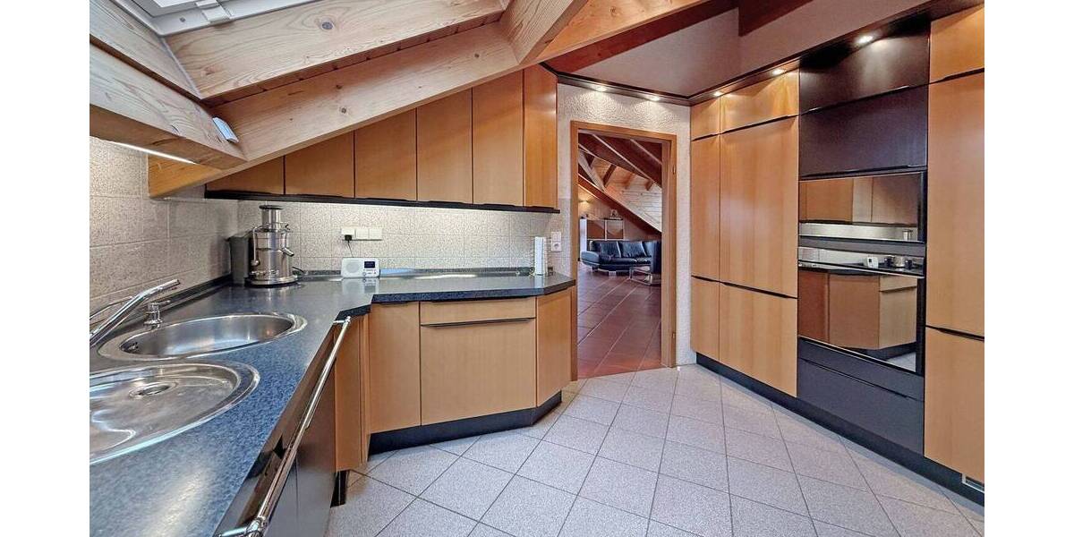 Mehrfamilienhaus, Wohnhaus Hockenheim - 7 Zimmer, 241 m&sup2;, 725.000&euro; | Angebot:26140296