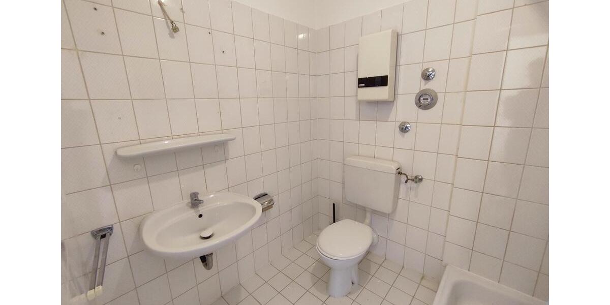 Erstbezug nach Sanierung: Helle 1 Zimmerwohnung mit charmanter Aufteilung 1 zimmer