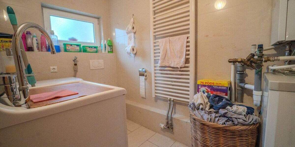 Einfamilienhaus Edingen-Neckarhausen Edingen - 7 Zimmer, 283 m&sup2;, 645.000&euro; | Angebot:25669391