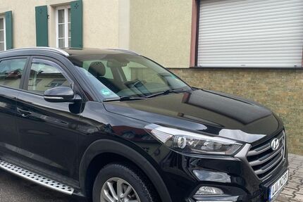Hyundai TUCSON 132.275 km 9.900 &euro; Mannheim 68239