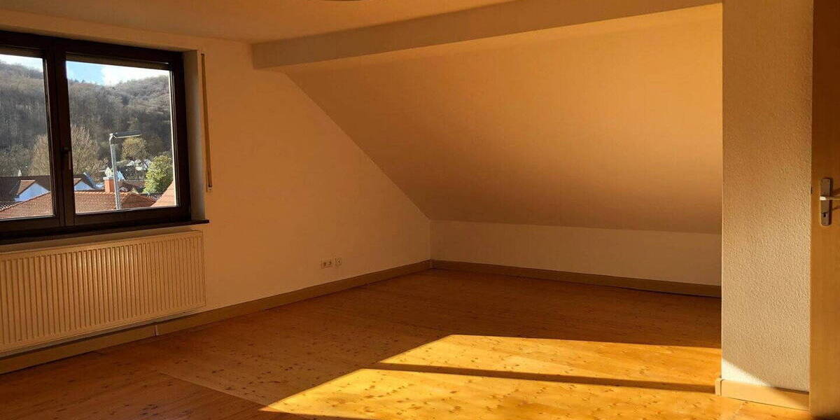 Einfamilienhaus Bammental - 7 Zimmer, 150 m&sup2;, 2.100&euro; | Angebot:26140719