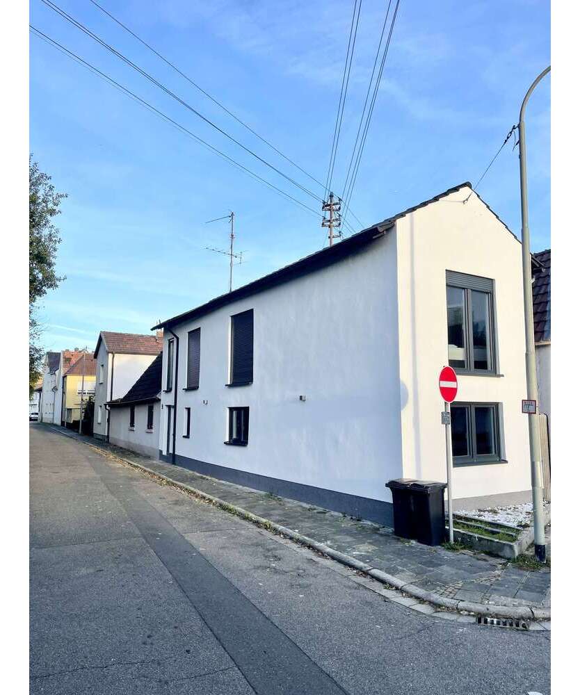 Haus zum Kaufen in Böhl-Iggelheim 273.000 € 99 m²