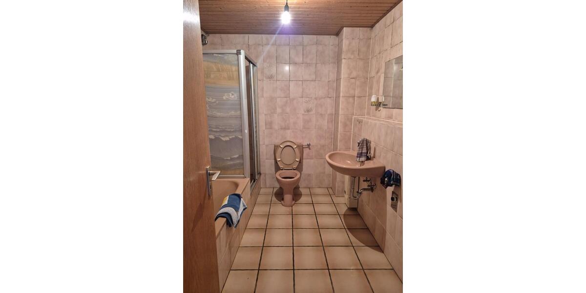 Dachgeschoßwohnung Haßloch - 3 Zimmer, 92 m&sup2;, 189.000&euro; | Angebot:26821864