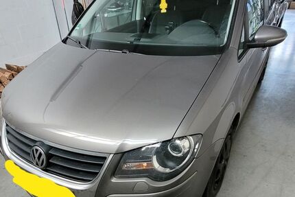 VW Touran 206.000 km 2.750 &euro; Neustadt 67435
