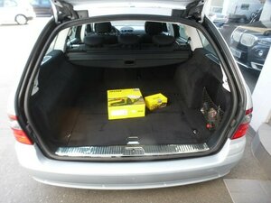 Mercedes-Benz E 200 T Kompr FL Autom Navi PDC AHK SHZ GSHD TOP 157.564 km 9.985 &euro; Dossenheim 69221
