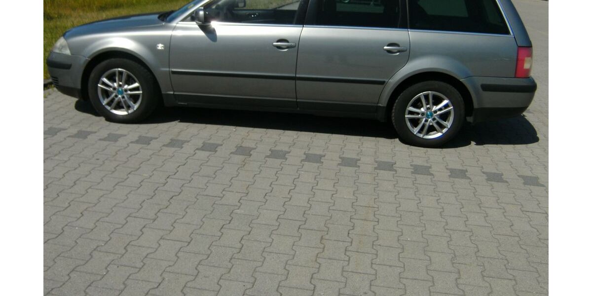 VW Passat 275.500 km 1.950 &euro; Heppenheim 64646