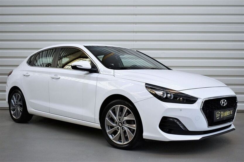 i30