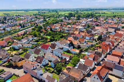 Haus Groß-Rohrheim Rohrheim - 6 Zimmer, 140 m&sup2;, 599.000&euro; | Angebot:26974904