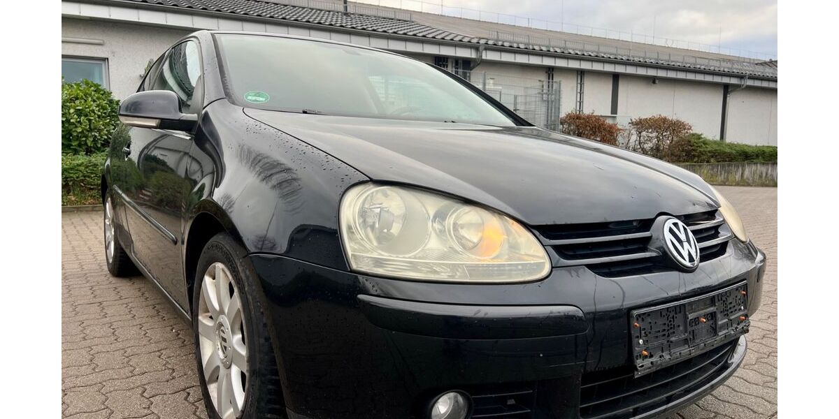VW Golf 249.000 km 3.990 &euro; Eppelheim 69214