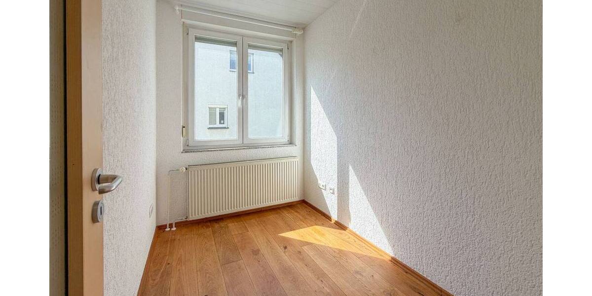 Einfamilienhaus Mannheim Neckarau - 6 Zimmer, 176 m&sup2;, 1.900&euro; | Angebot:26203550
