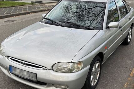 Ford Escort 151.600 km 1.750 &euro; Mannheim 68167