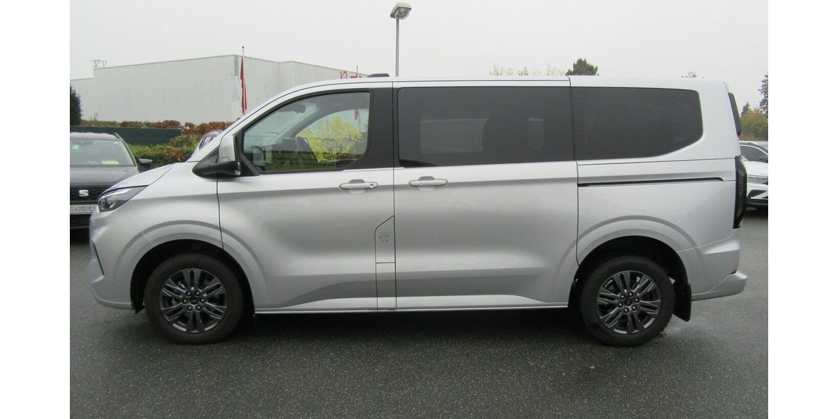 Ford Tourneo Custom 320 L1 Tourneo Titanium FWD Autom. 25.000 km 43.950 &euro; Gernsheim 64579