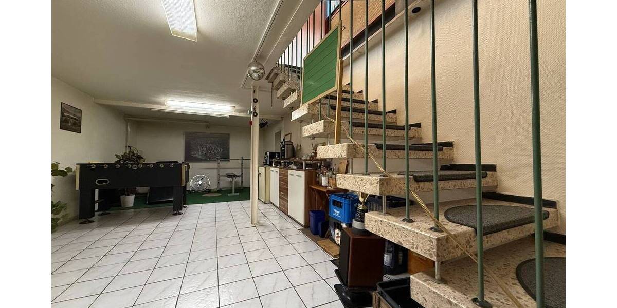 Gewerbeobjekt Mannheim Neckarau - 5 Zimmer, 211 m&sup2;, 295.000&euro; | Angebot:23624733