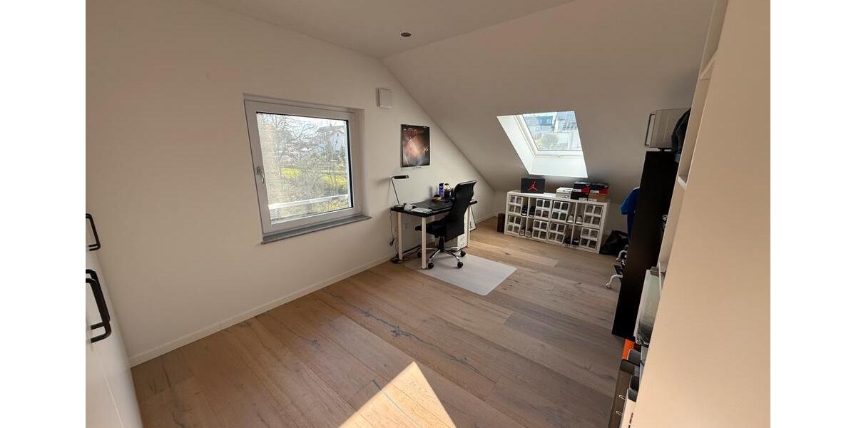 Dachgeschoßwohnung Walldorf - 3 Zimmer, 87 m&sup2;, 419.000&euro; | Angebot:24783953