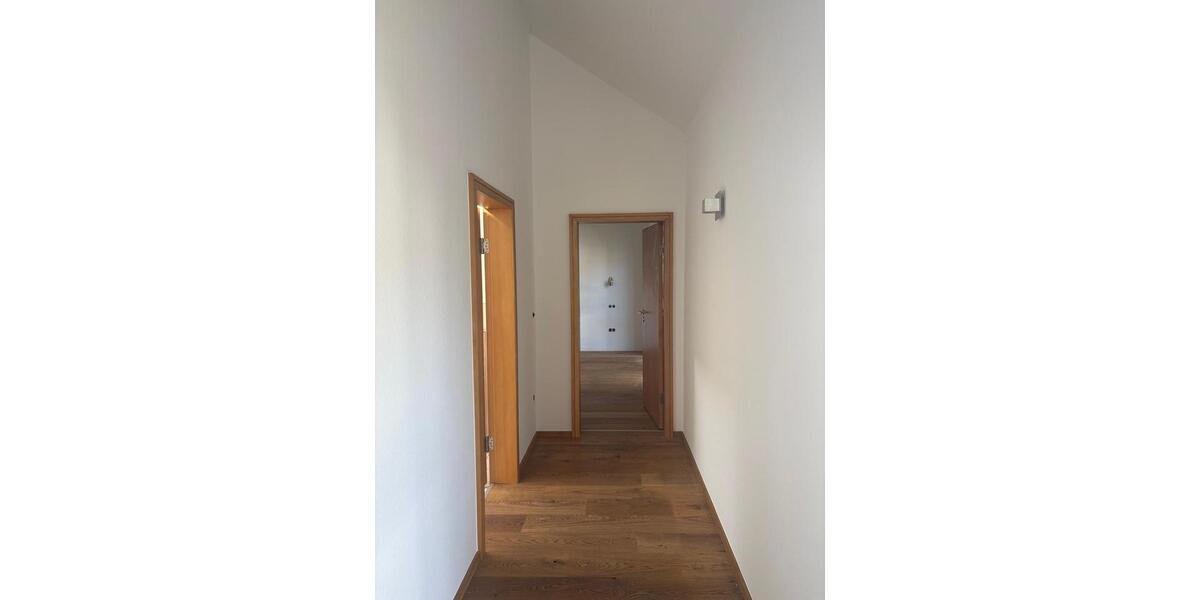 Maisonettenwohnung Ludwigshafen am Rhein Rheingönheim - 3 Zimmer, 150 m&sup2;, 1.500&euro; | Angebot:25784264