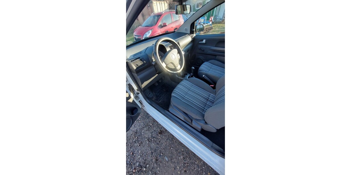 VW Fox Schräghecklimosine 226.000 km 1.600 &euro; Bobenheim-Roxheim 67240