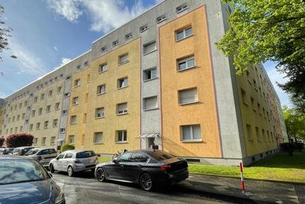 10 m² großer Lagerraum im 4.OG nahe des neuen Meßplatzes zimmer