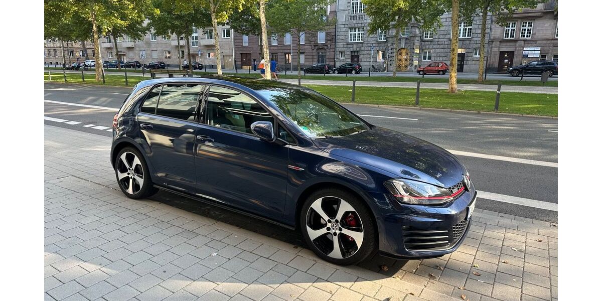 VW Golf 94.000 km 18.990 &euro; Ludwigshafen 67063