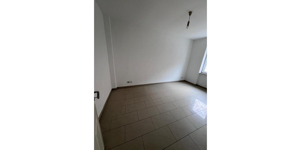 Erdgeschoßwohnung Mannheim Neckarstadt-Ost - 3 Zimmer, 85 m&sup2;, 1.400&euro; | Angebot:25875386