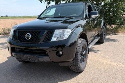 Nissan Navara 126.642 km 15.900 &euro; Böhl-Iggelheim 67459