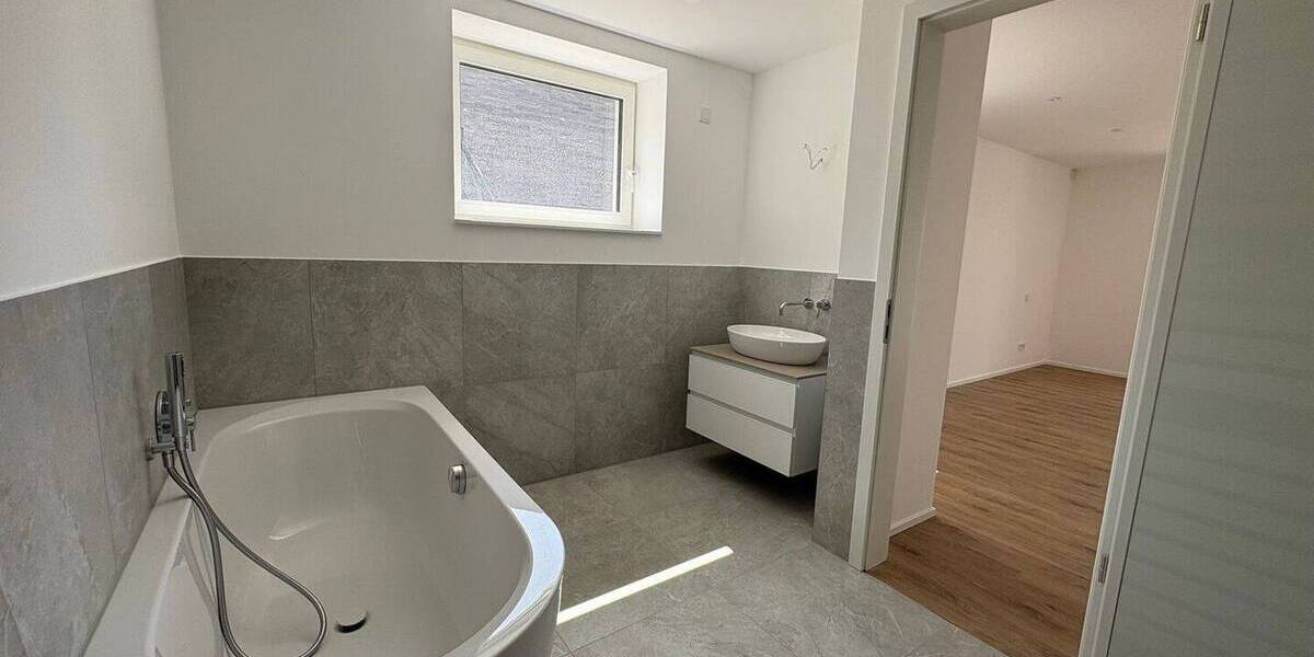 Luxuriöse 3-Zimmer-Wohnung in einmaliger Aussichtslage! 3 zimmer