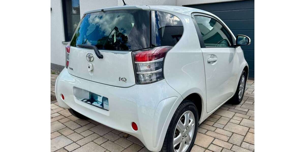 Toyota iQ 94.000 km 4.799 &euro; Mannheim, Universitätsstadt 68309