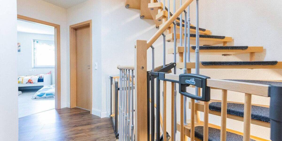 Reihenmittelhaus Worms Herrnsheim - 5 Zimmer, 140 m&sup2;, 1.495&euro; | Angebot:26787567