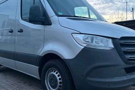 Mercedes-Benz Sprinter 104.822 km 19.690 &euro; mannheim 68219