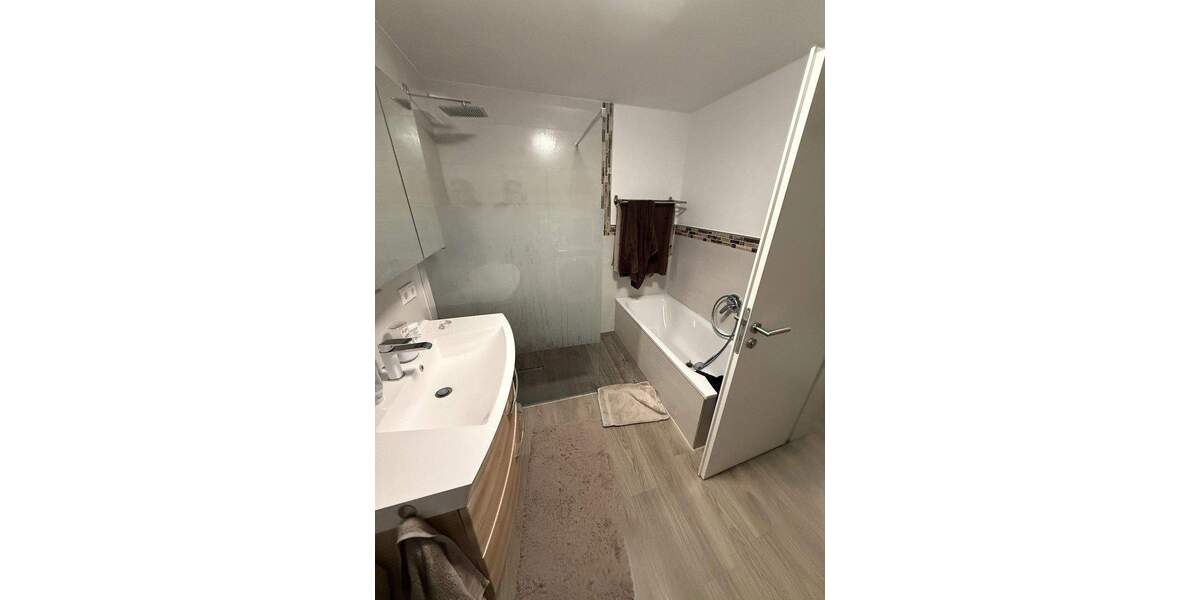 Einfamilienhaus Mutterstadt - 6 Zimmer, 160 m&sup2;, 1.600&euro; | Angebot:25281135