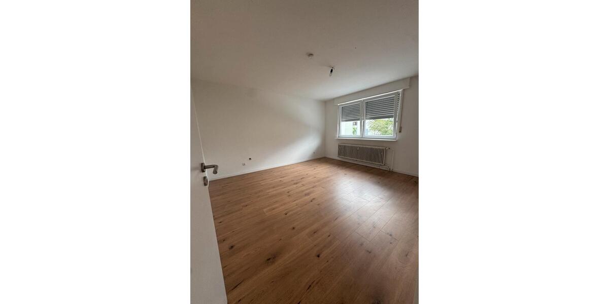 Etagenwohnung Mannheim Almenhof - 2 Zimmer, 72 m&sup2;, 1.070&euro; | Angebot:26649385