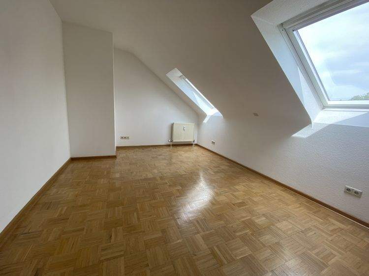 Etagenwohnung Mannheim / Rheinau Rheinau - 2 Zimmer, 75 m&sup2;, 225.000&euro; | Angebot:24646811