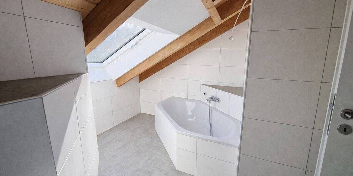 Mehrfamilienhaus, Wohnhaus Bad Dürkheim - 5 Zimmer, 156 m&sup2;, 1.800&euro; | Angebot:26204183