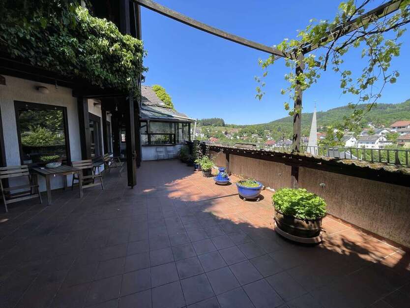 Haus zum Kaufen in Schriesheim 630.000 € 472.47 m²