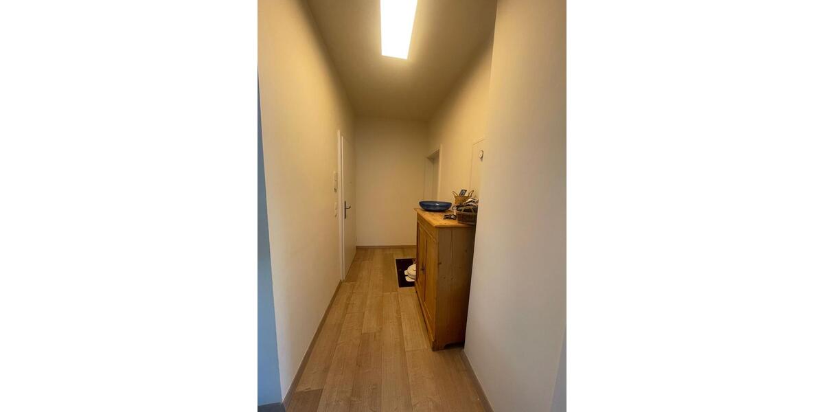 Etagenwohnung Ludwigshafen am Rhein Ludwigshafen-Hemshof - 2 Zimmer, 85 m&sup2;, 1.250&euro; | Angebot:26237346