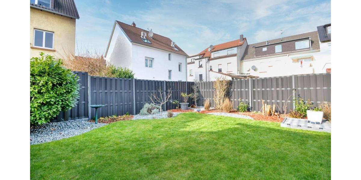 Etagenwohnung Mannheim Sandhofen - 6 Zimmer, 175 m&sup2;, 270.000&euro; | Angebot:26815840