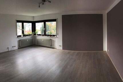 Blick & Lage!! helle - unvermietete 3,5 Zimmerwohnung ca. 88 qm mit Südbalkon 3 zimmer