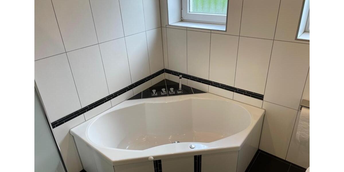 Erdgeschoßwohnung Birkenau - 4 Zimmer, 130 m&sup2;, 1.200&euro; | Angebot:24731759