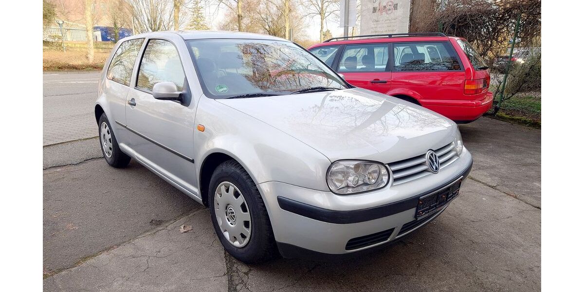 VW Golf 121.475 km 4.300 &euro; Hockenheim 68766