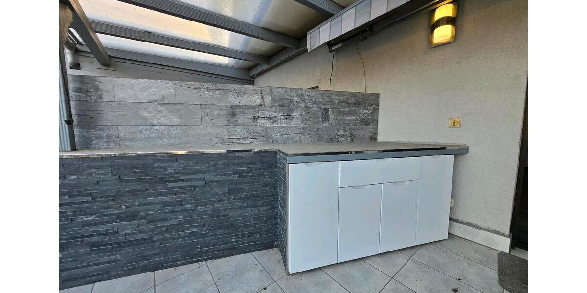 Wohnung mit XXL-Terrasse & Garten + Gartenhaus & Stellplatz 2 zimmer