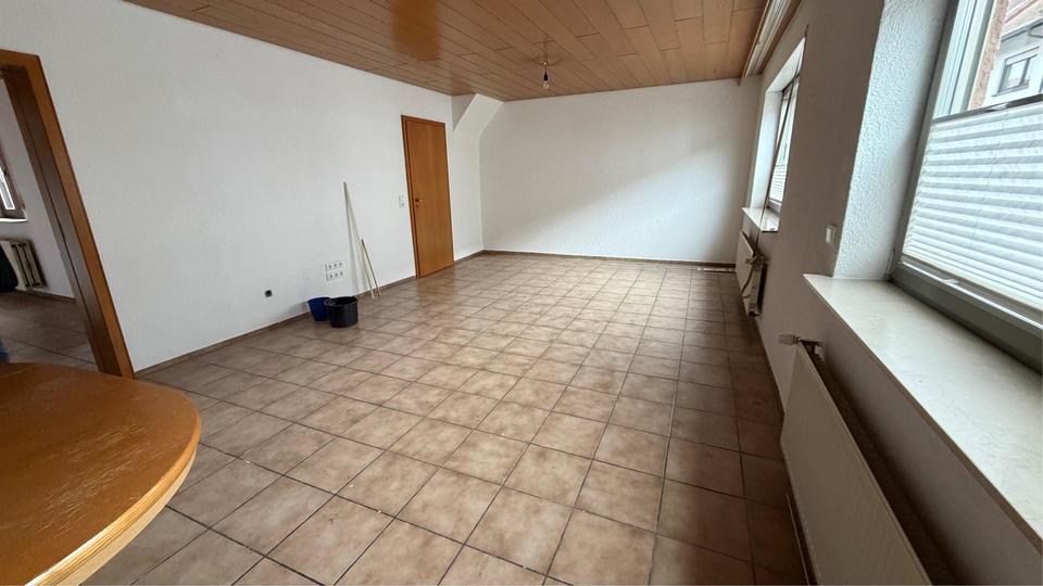 Mehrfamilienhaus, Wohnhaus Schwetzingen - 7 Zimmer, 175 m&sup2;, 2.350&euro; | Angebot:24867911