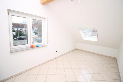 Haus Worms Nördliche Vororte - 4 Zimmer, 140 m&sup2;, 1.300&euro; | Angebot:25354931