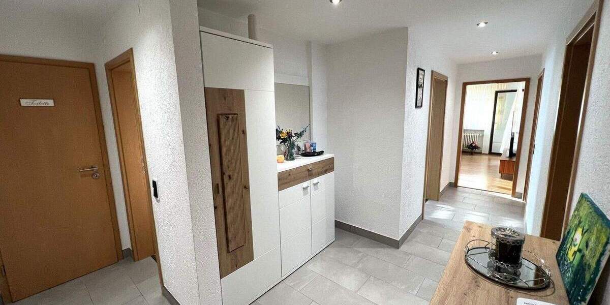 Etagenwohnung Hemsbach - 4 Zimmer, 91 m&sup2;, 278.000&euro; | Angebot:24683143