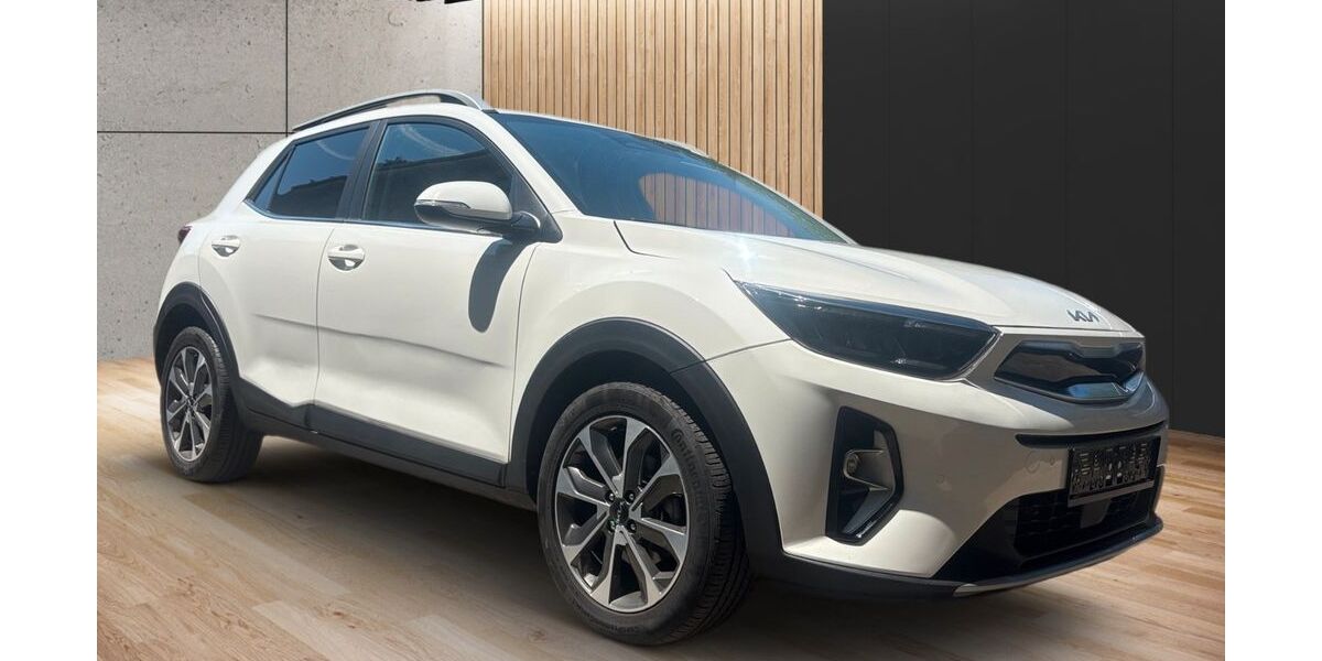 Kia Stonic 27.164 km 15.200 &euro; Weingarten 67366