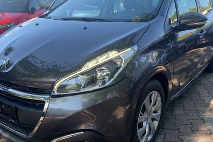 Peugeot 208 38.700 km 7.500 &euro; Mannheim 68309