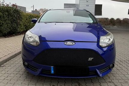Ford Focus 143.000 km 11.600 &euro; Bad Dürkheim 67098