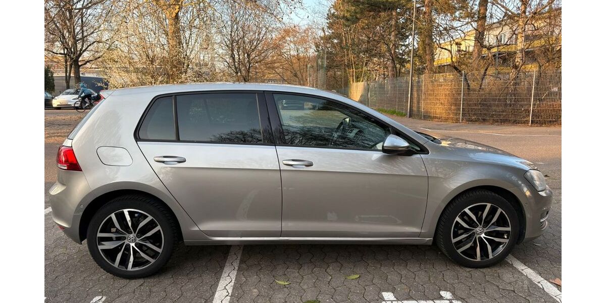 VW Golf 127.000 km 8.690 &euro; Heidelberg 69126