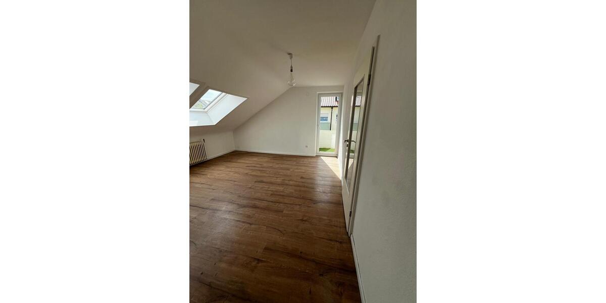 Dachgeschoßwohnung Schwetzingen - 2 Zimmer, 44 m&sup2;, 149.000&euro; | Angebot:26227449