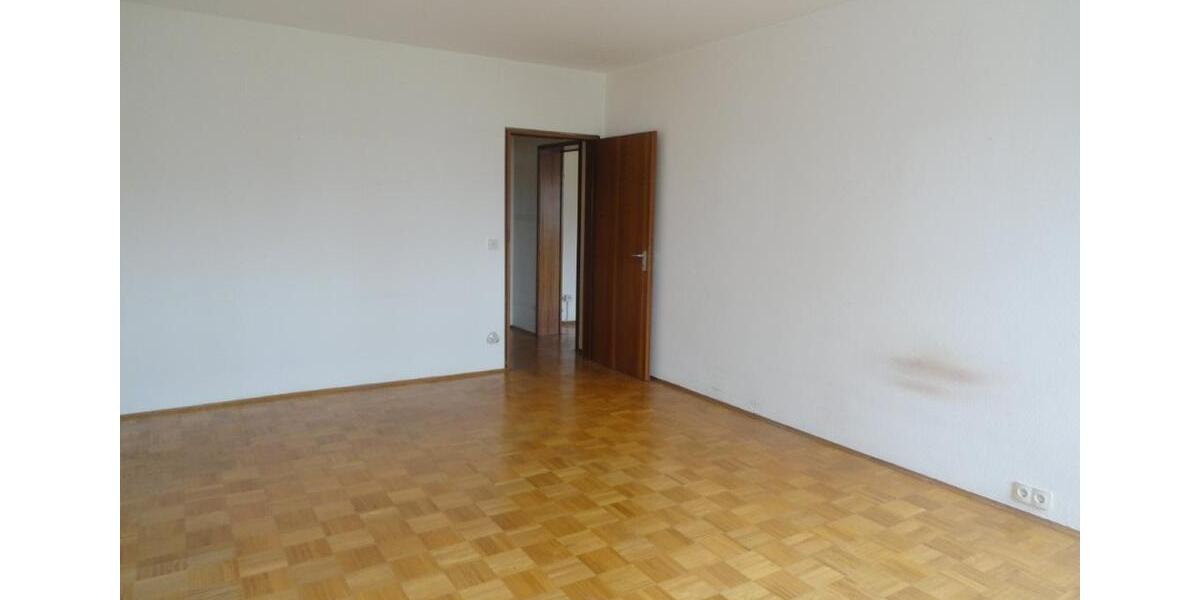 Etagenwohnung Viernheim - 2 Zimmer, 81 m&sup2;, 210.000&euro; | Angebot:26476935