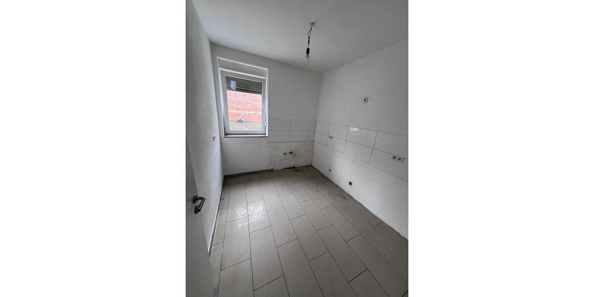 Erdgeschoßwohnung Mannheim Neckarstadt-Ost - 3 Zimmer, 85 m&sup2;, 1.400&euro; | Angebot:25875386